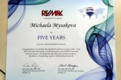 5 let v RE/MAX